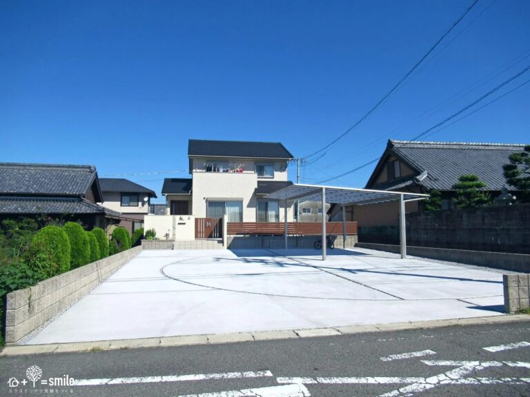 【コンクリート敷きでもお洒落に】プロの技術で叶える他とは違う差別化した駐車場のあるお庭【駐車場工事】