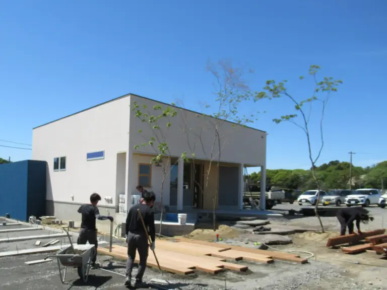 新店舗オープンに向け準備中！！